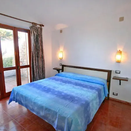Locazione Turistica La Cala *